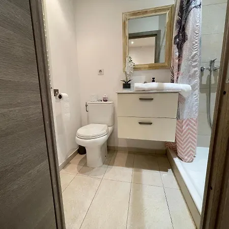 Charming Haven In Διαμέρισμα