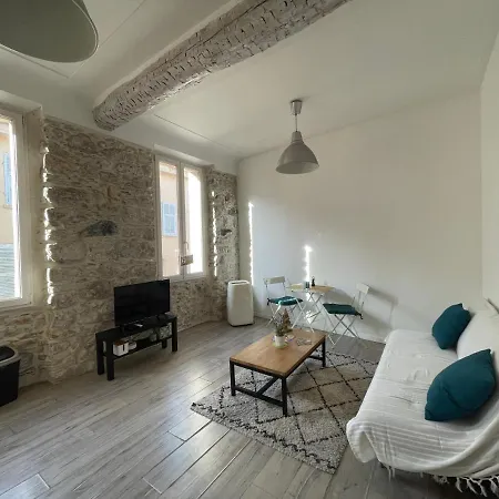 Apartment Charming Haven In Antibes