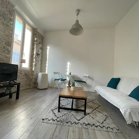 Apartment Charming Haven In *