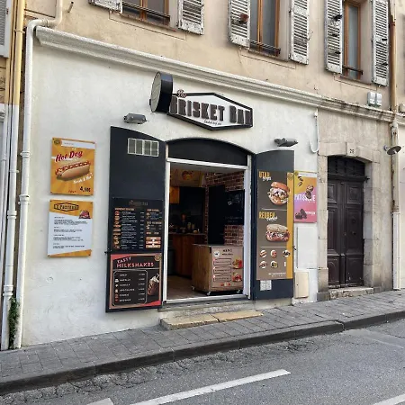 Апартаменти Charming Haven In